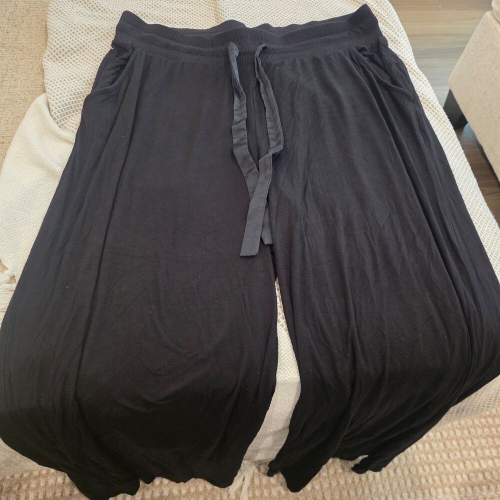 Torrid Size 1 Women's Black Wide Leg Pajama Pants with Pockets